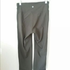 Like new Lululemon crop leggings size 4
